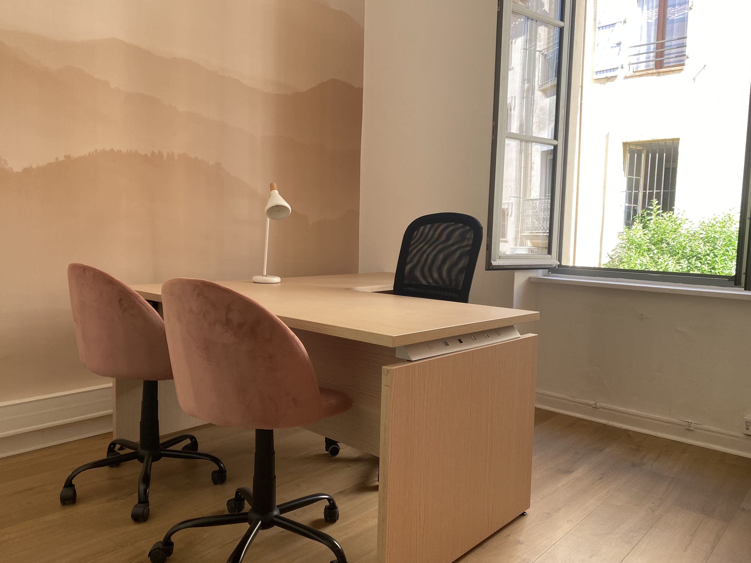 Bureau privatif sans bail commercial à Narbonne, alternative au bail traditionnel