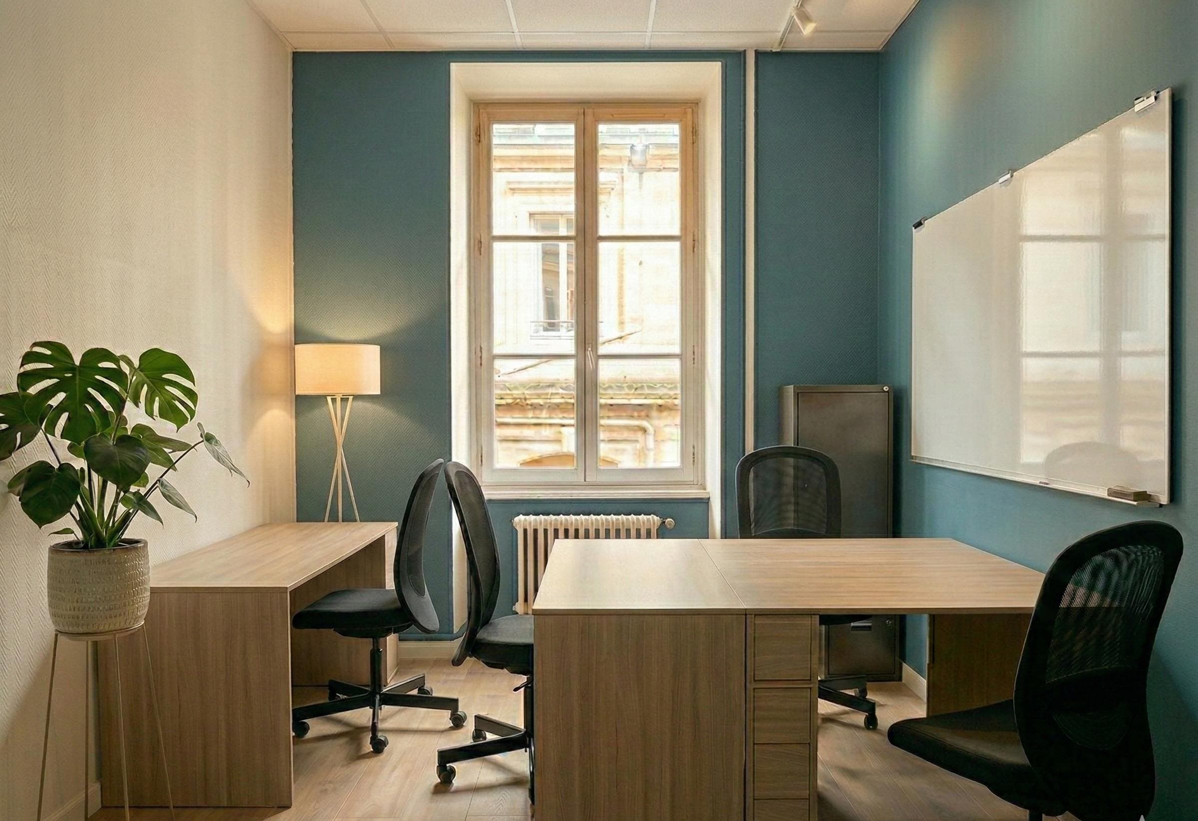 Bureau privatif sans bail à Narbonne avec mobilier ergonomique et accès 24h/24